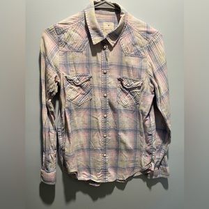 American Eagle Vintage plaid pastel boyfriend cut-Size Snap style no buttons